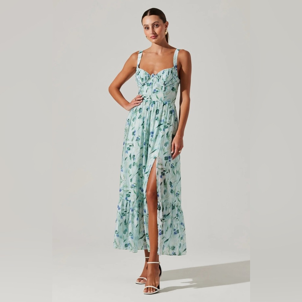 ASTR Blue and Green Floral Midi Dress
